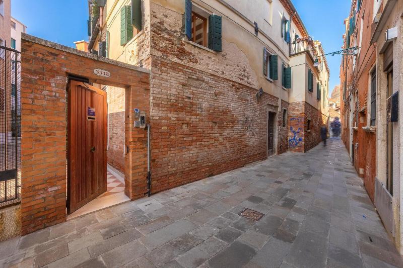 B And B Casanova Ai Tolentini Venice Exterior photo